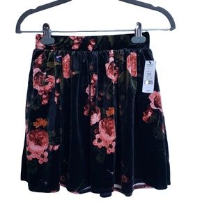 GARAGE NWT Black Velvet Floral Skater Skirt XS